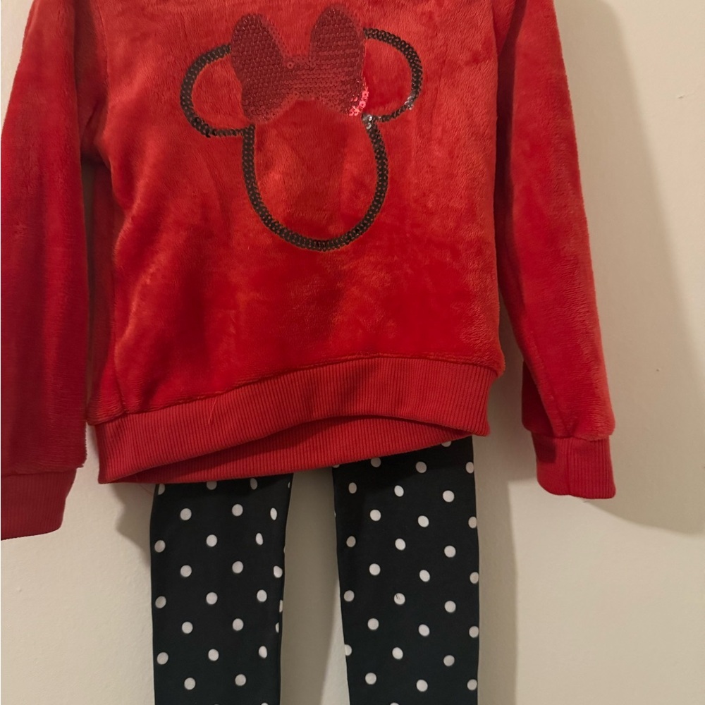 🎀 NWOT Disney Junior Minnie Mouse Fuzzy Sweatshirt & Leggings Set 🎀
